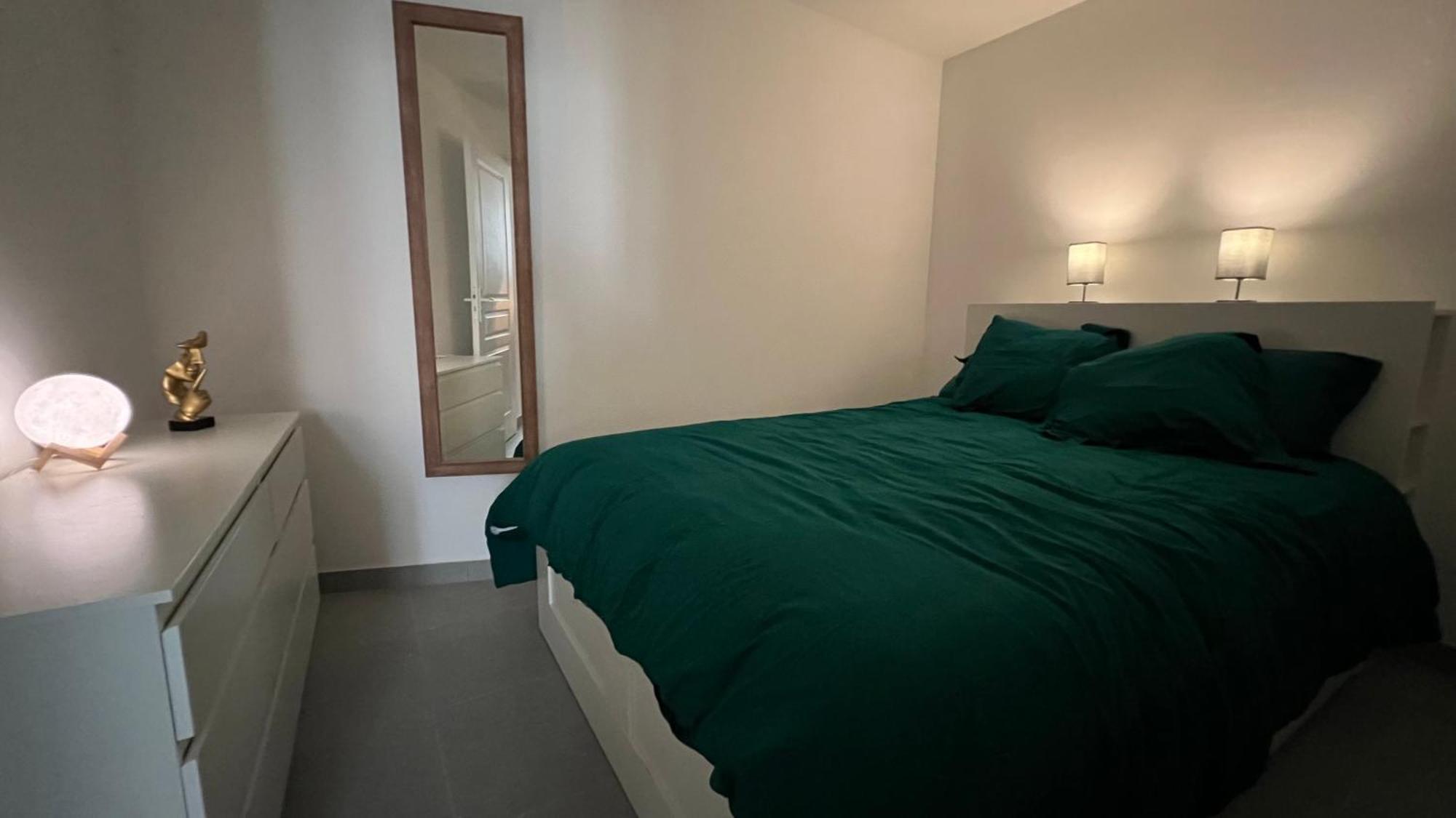 Fenix Appartement T2 40 M2 Cosy Rdc Plein Centre Ville Pierrelatte Exterior photo