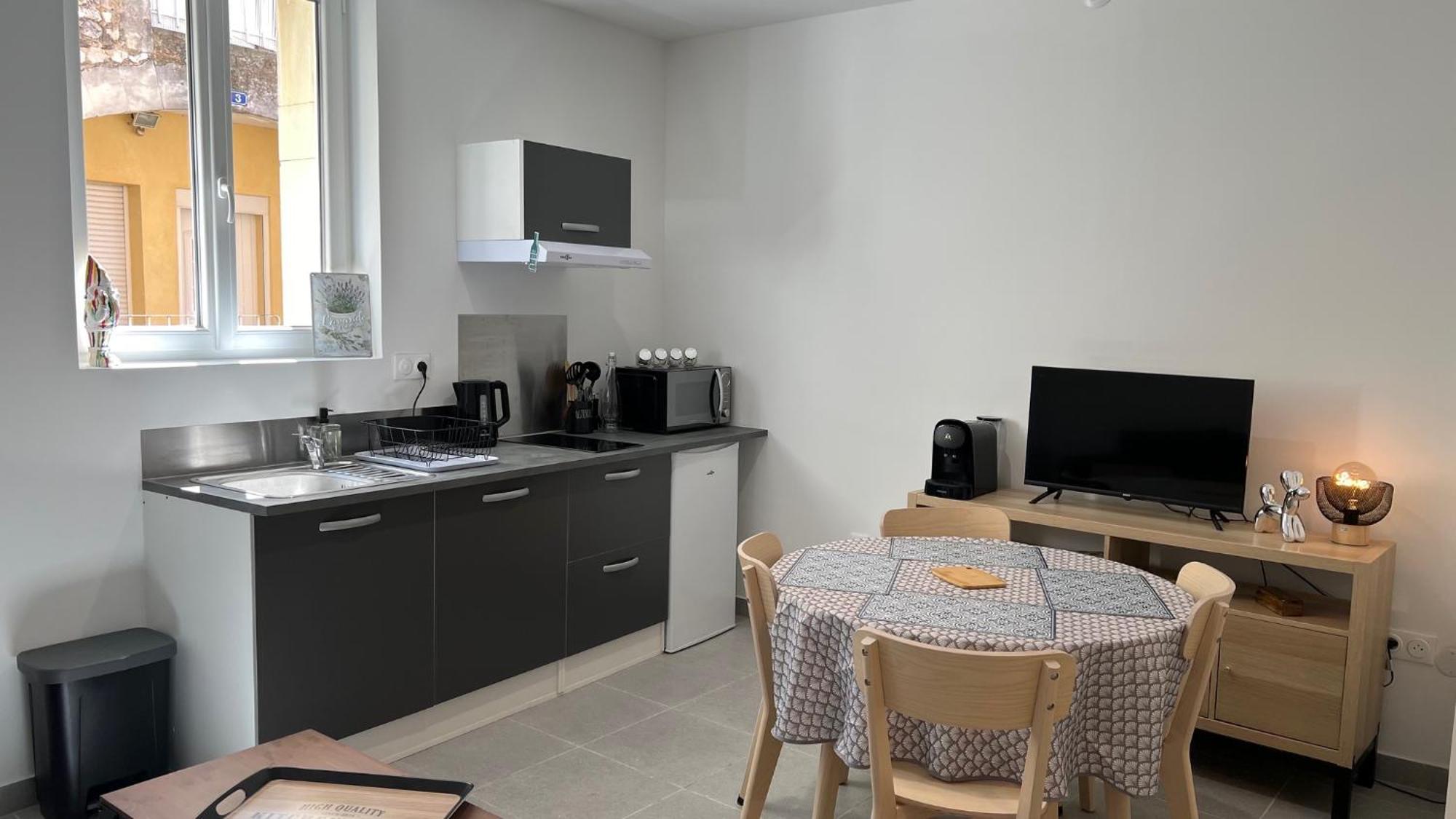 Fenix Appartement T2 40 M2 Cosy Rdc Plein Centre Ville Pierrelatte Exterior photo